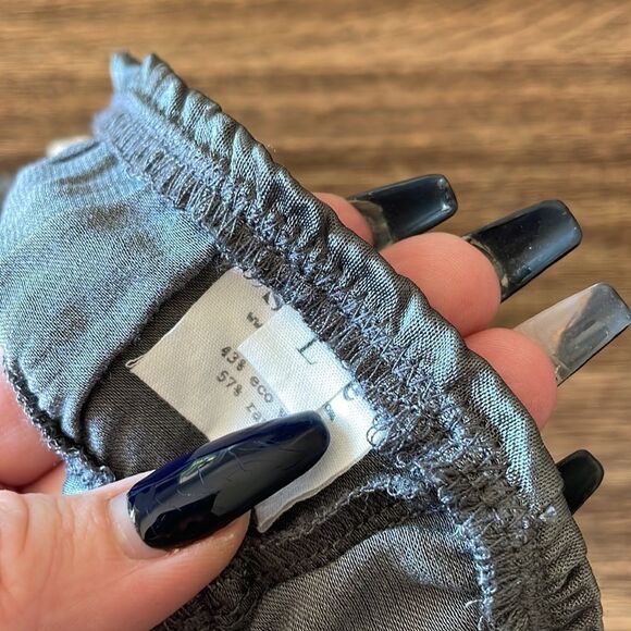 Signe new no tags thong - Picture 4 of 6